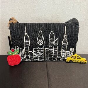 From India To You | Beaded NY Skyline Shoulder Bag w/ 2 Bag Charms 🍎🚕